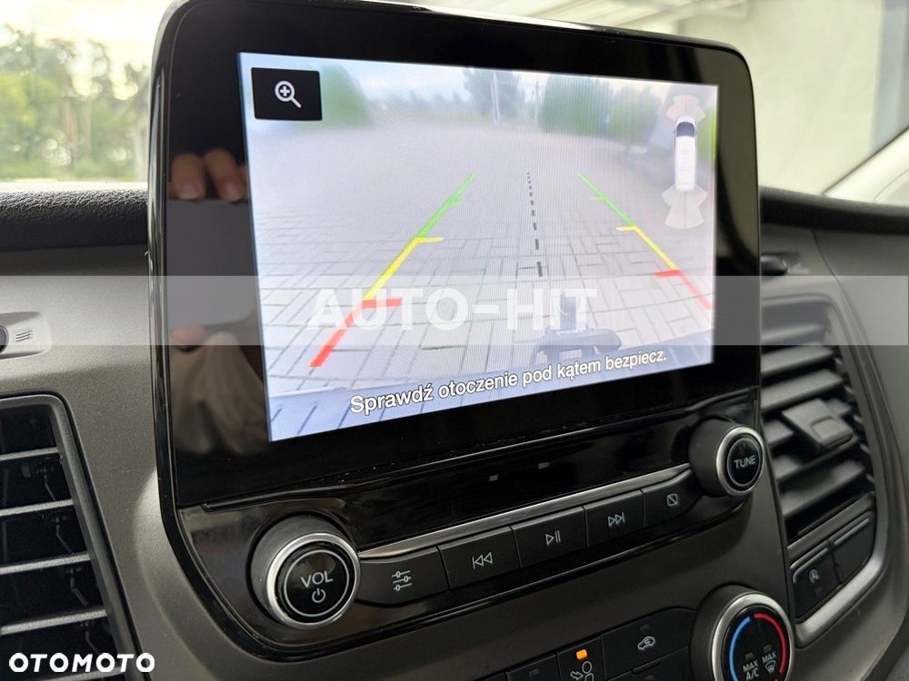 Ford Transit - 25