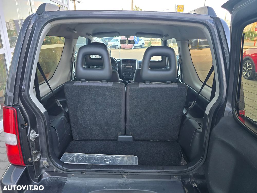 Suzuki Jimny 1.5 DDiS Comfort - 14