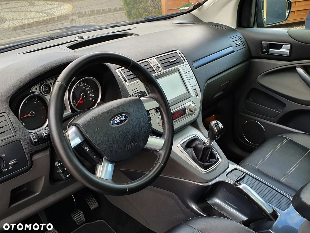 Ford Kuga 2.0 TDCi 4x4 Titanium - 7