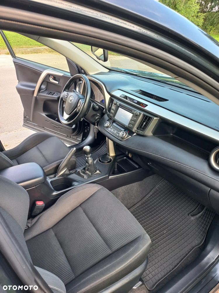 Toyota RAV4 2.0 D-4D Active - 14