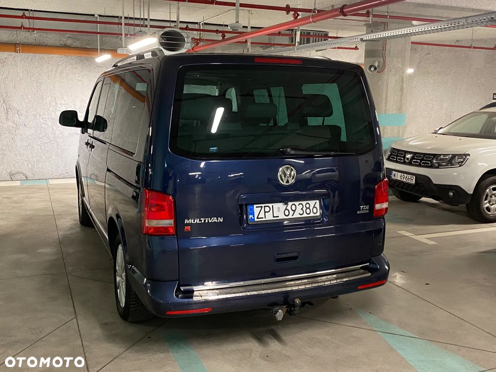 Volkswagen Multivan - 14