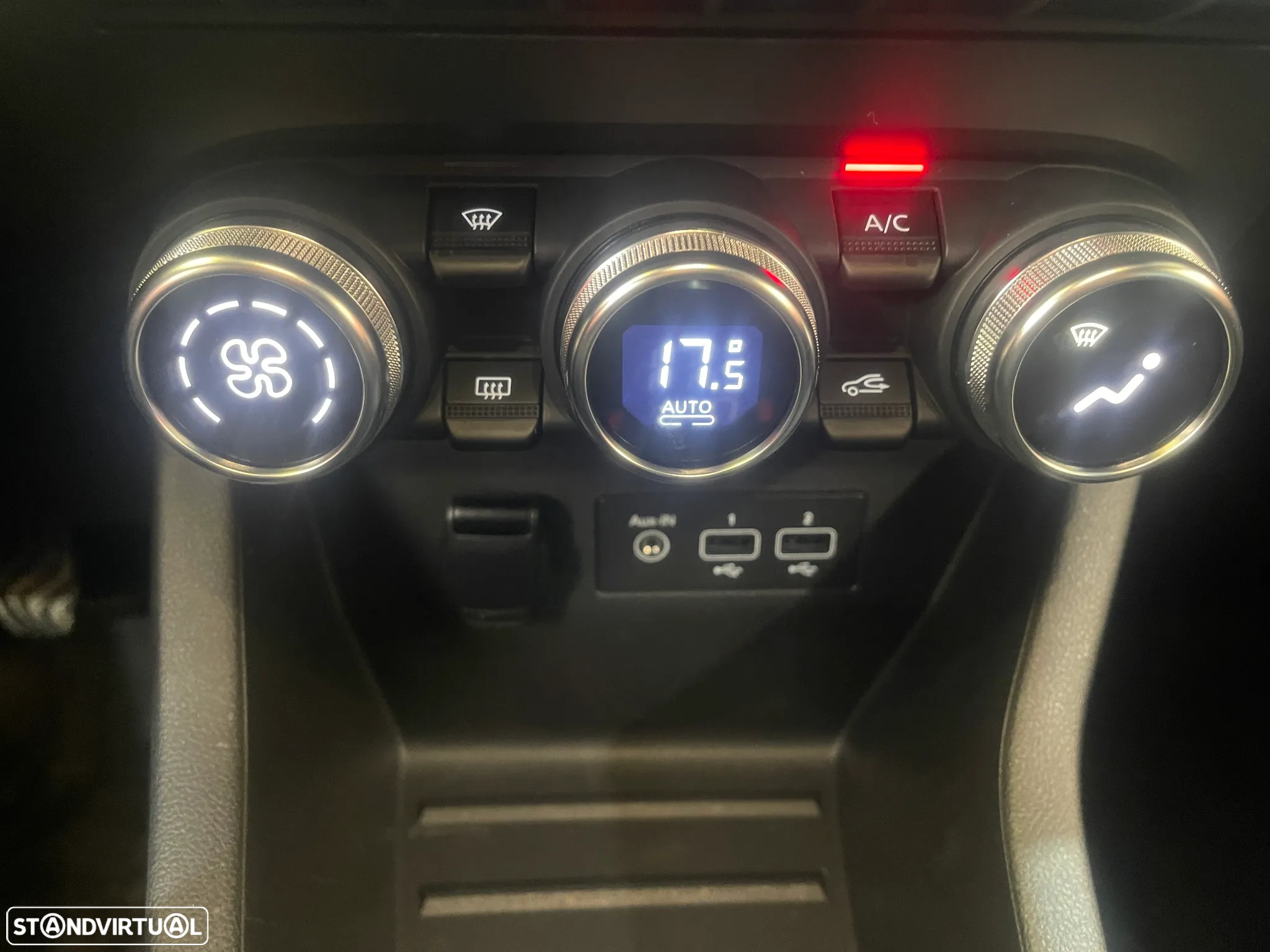 Renault Clio BLUE dCi 100 BUSINESS EDITION - 49