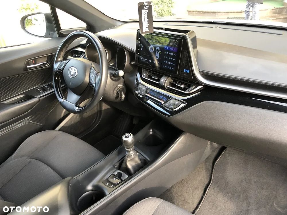 Toyota C-HR 1.2 T Prestige - 33