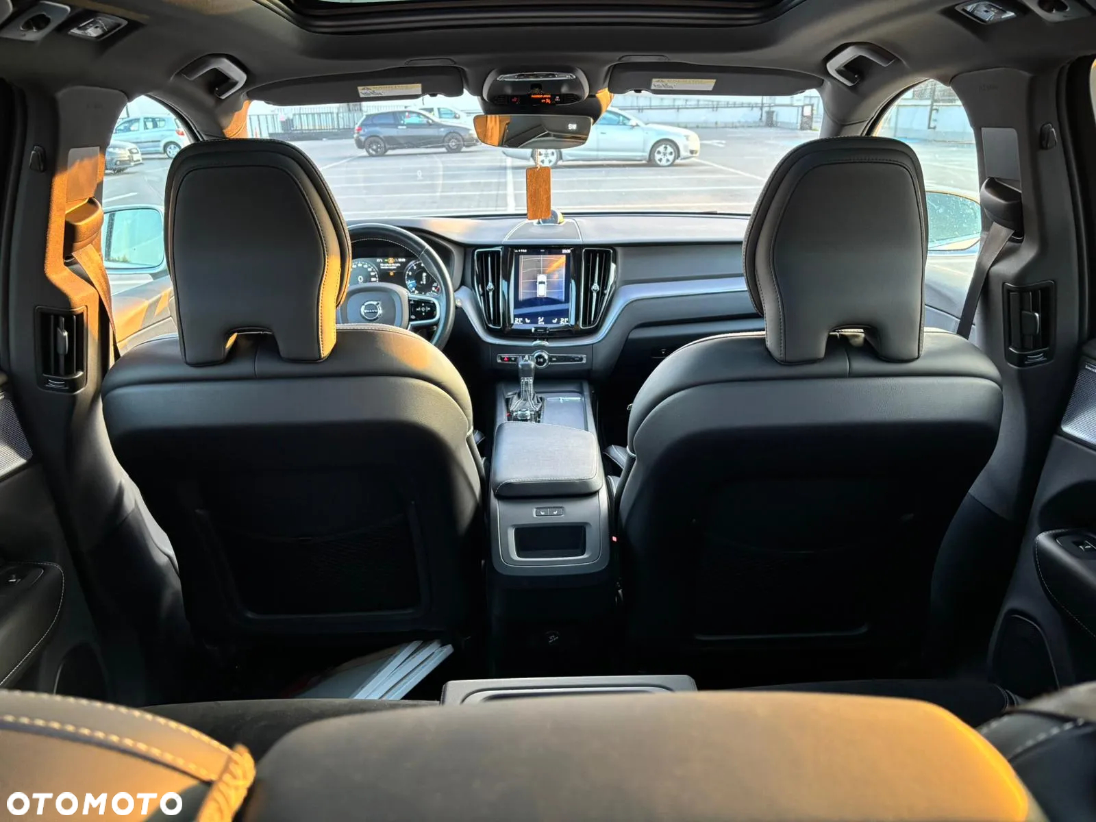 Volvo XC 60 T6 AWD Geartronic RDesign - 22