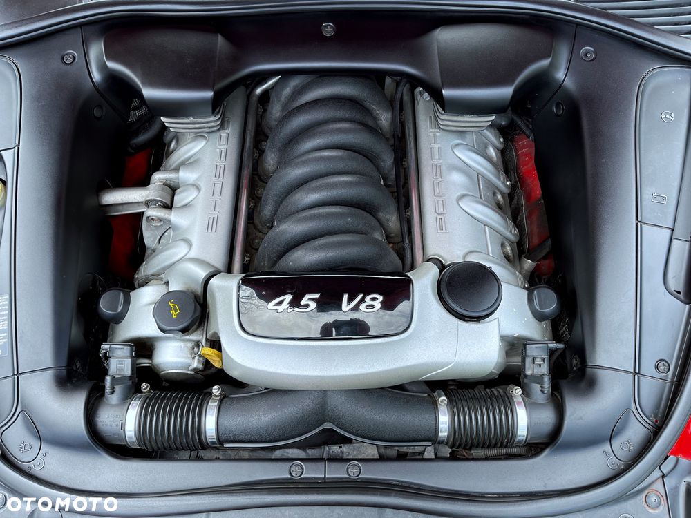 Porsche Cayenne - 17