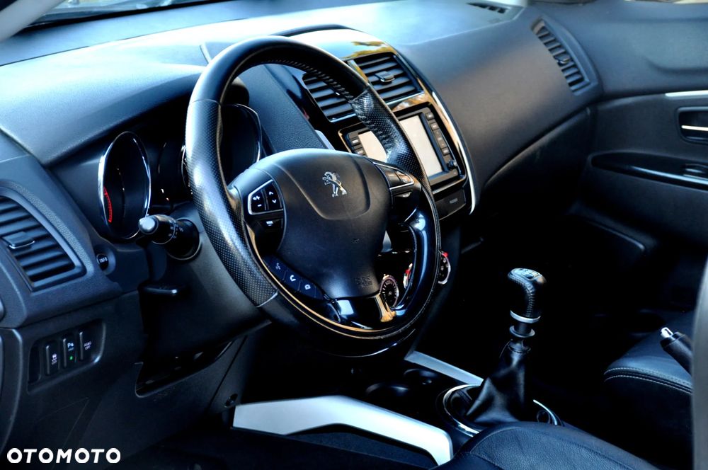 Peugeot 4008 - 28