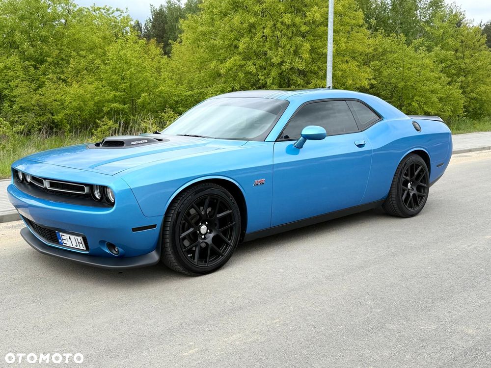 Dodge Challenger - 6
