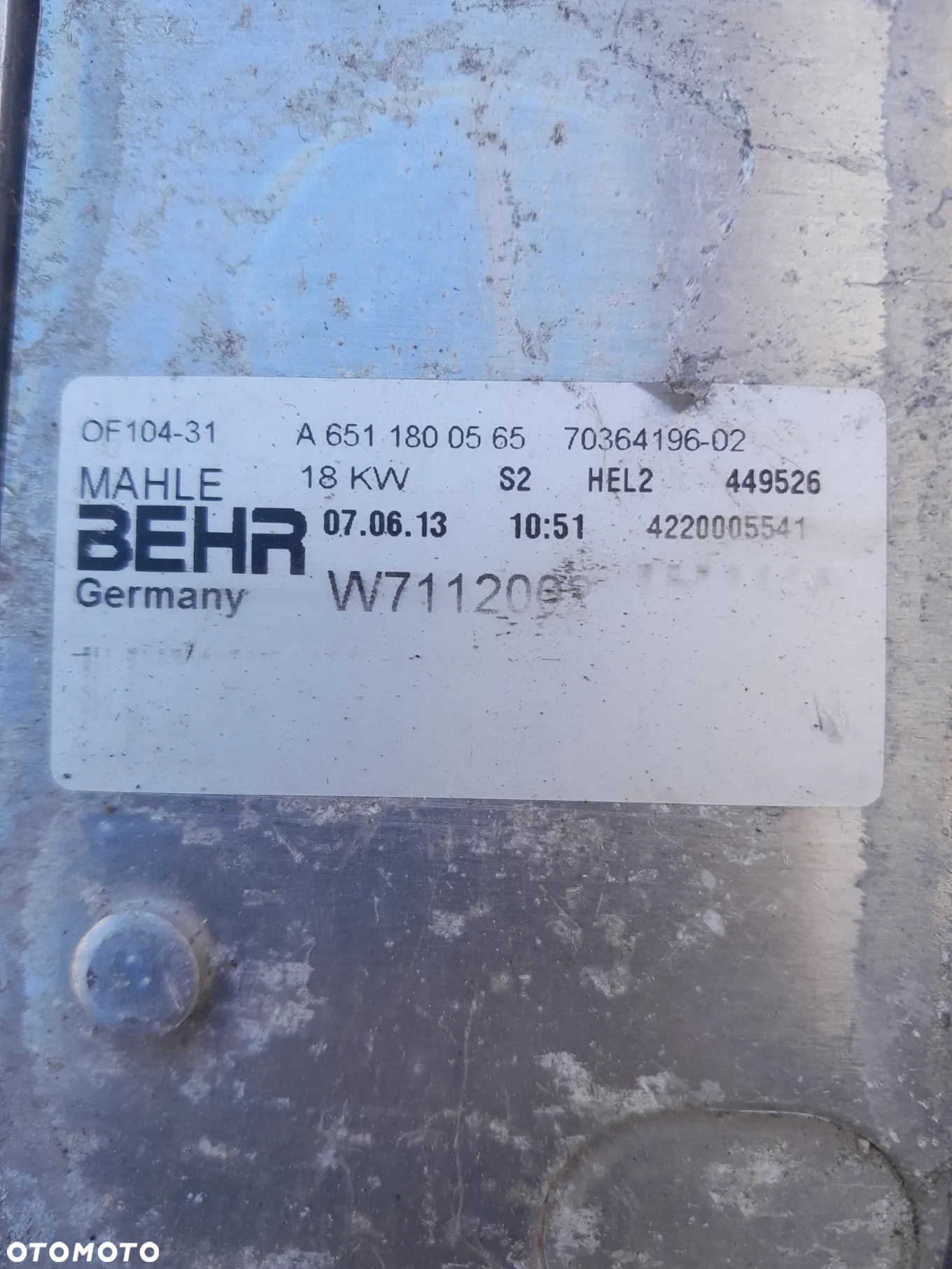 Chłodnica oleju Mercedes A6511800565 - 2