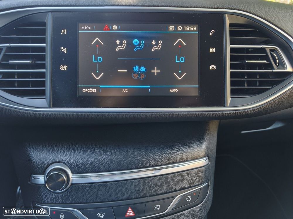 Peugeot 308 1.2 PureTech Allure J17 — fotografia 35