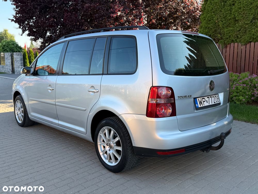 Volkswagen Touran 1.9 TDI DPF Blue Motion Highline - 5