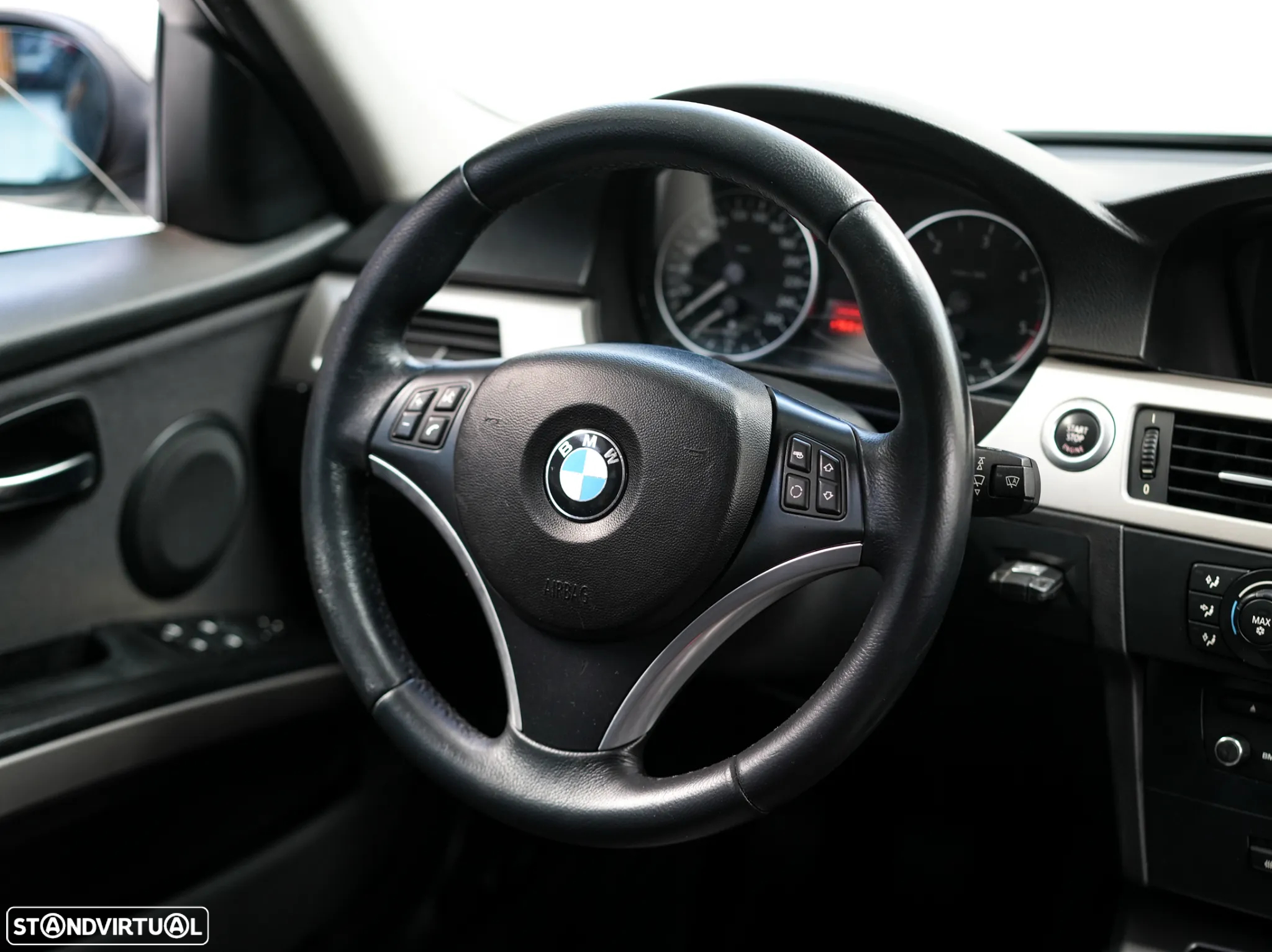 BMW 320 d Touring Exclusive - 6