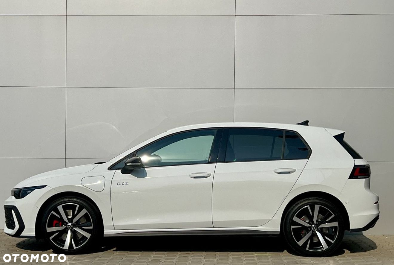 Volkswagen Golf - 4