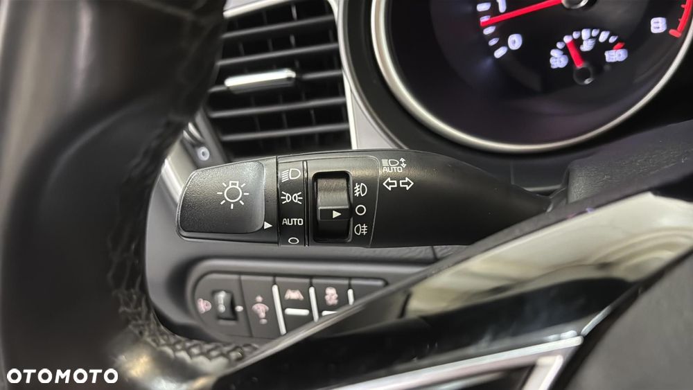 Kia Ceed 1.5 T-GDI M - 24