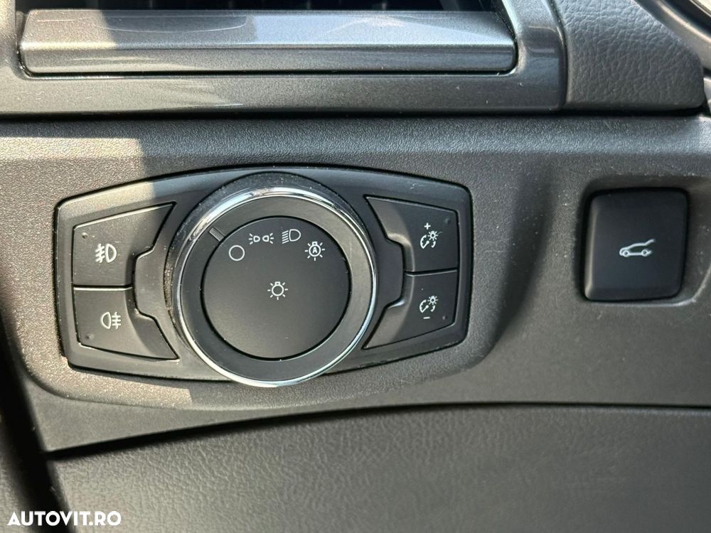 Ford Mondeo - 20