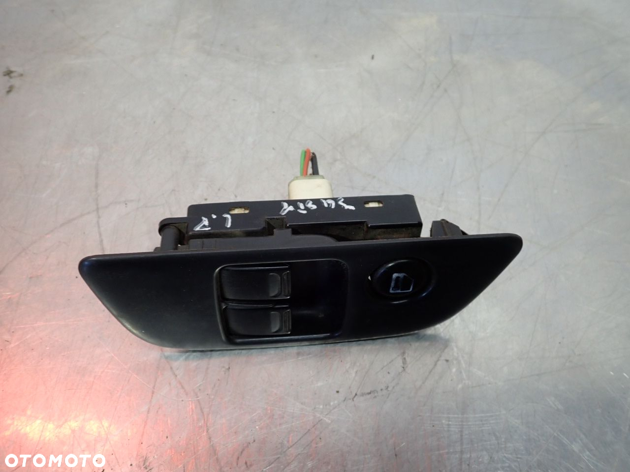 PANEL STEROWANIA SZYB SUBARU JUSTY III - 2