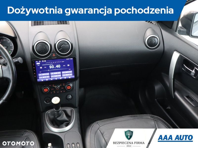 Nissan Qashqai+2 - 10