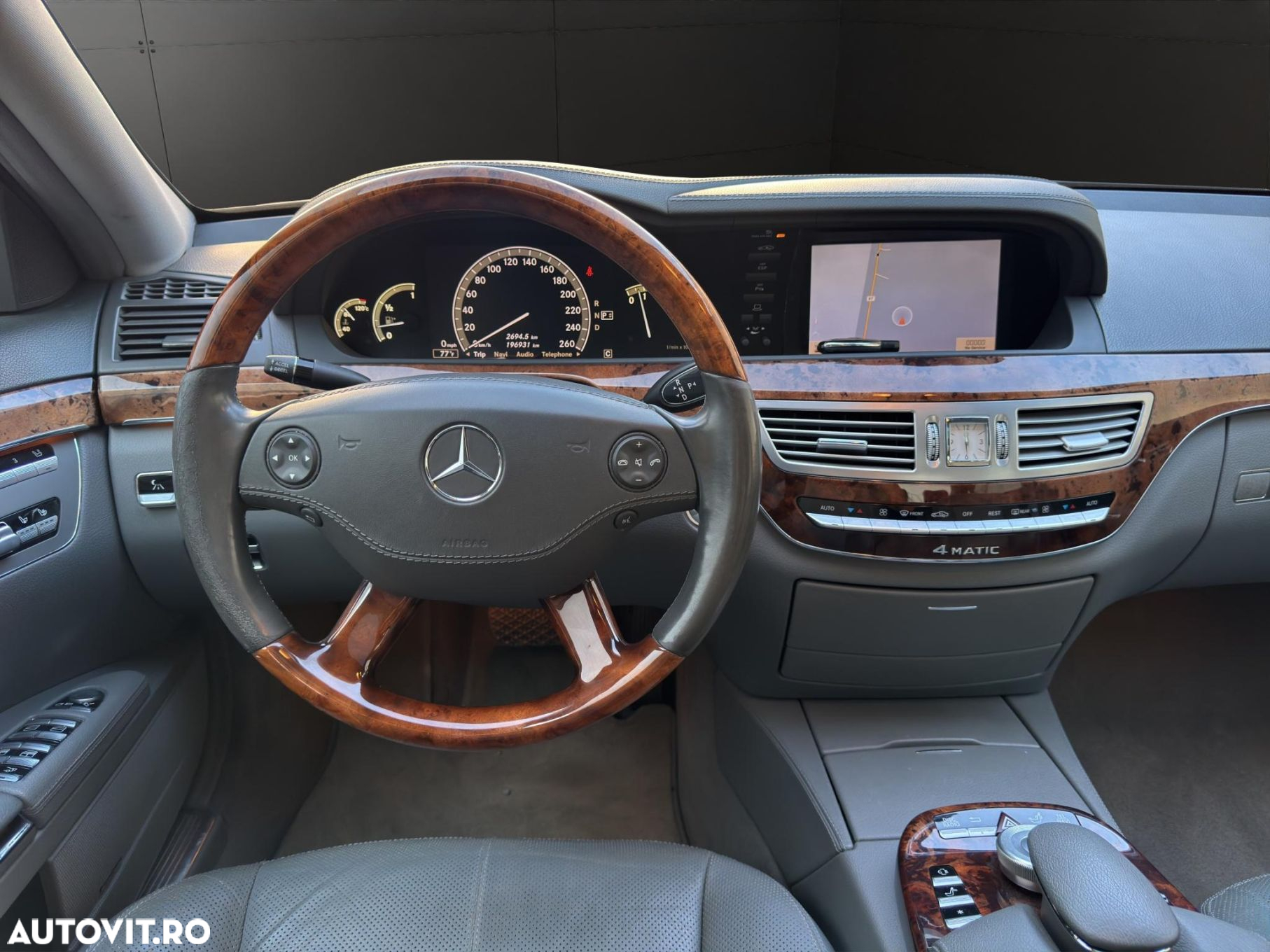 Mercedes-Benz S - 9