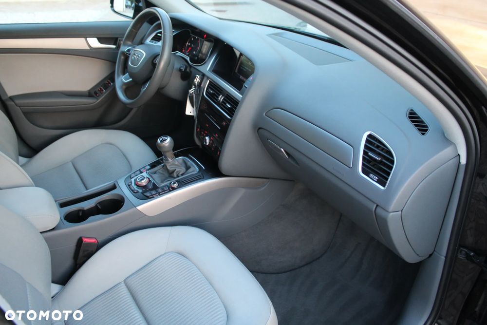 Audi A4 Avant - 9