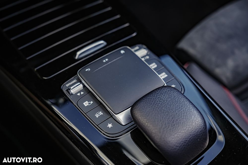 Mercedes-Benz CLA 180 7G-DCT Edition AMG Line - 29