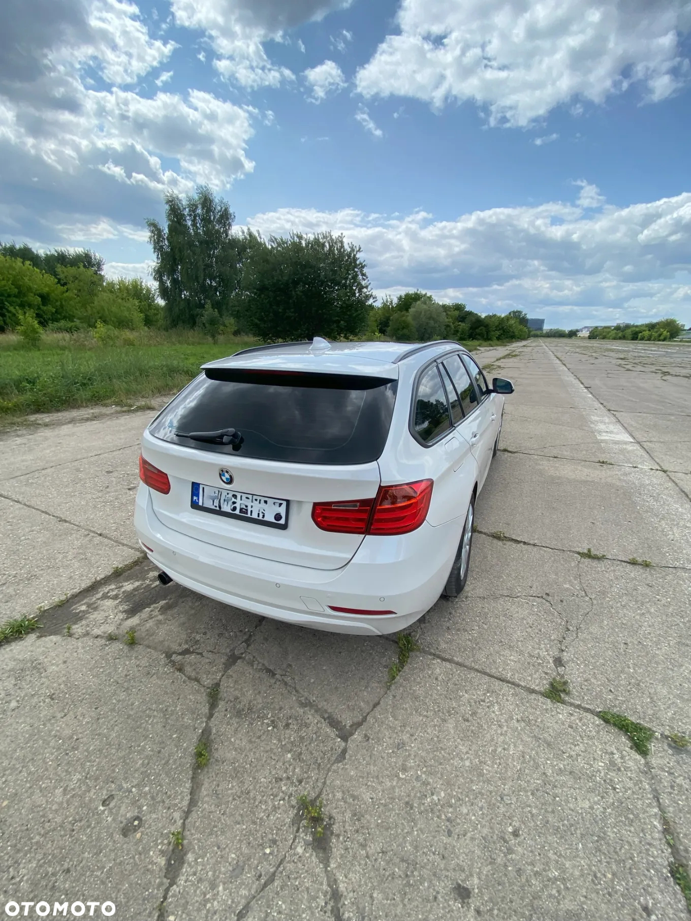 BMW Seria 3 316d Touring - 10