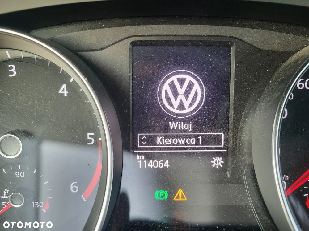 Volkswagen Passat 2.0 TDI SCR DSG Business - 13