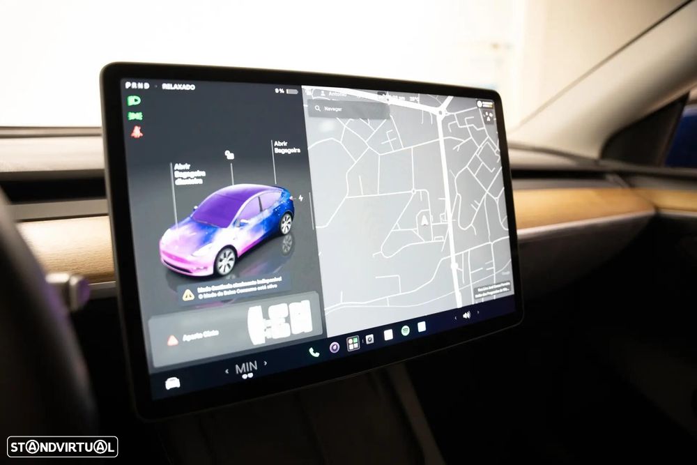 Tesla Model Y Long Range Dual Motor AWD - 18