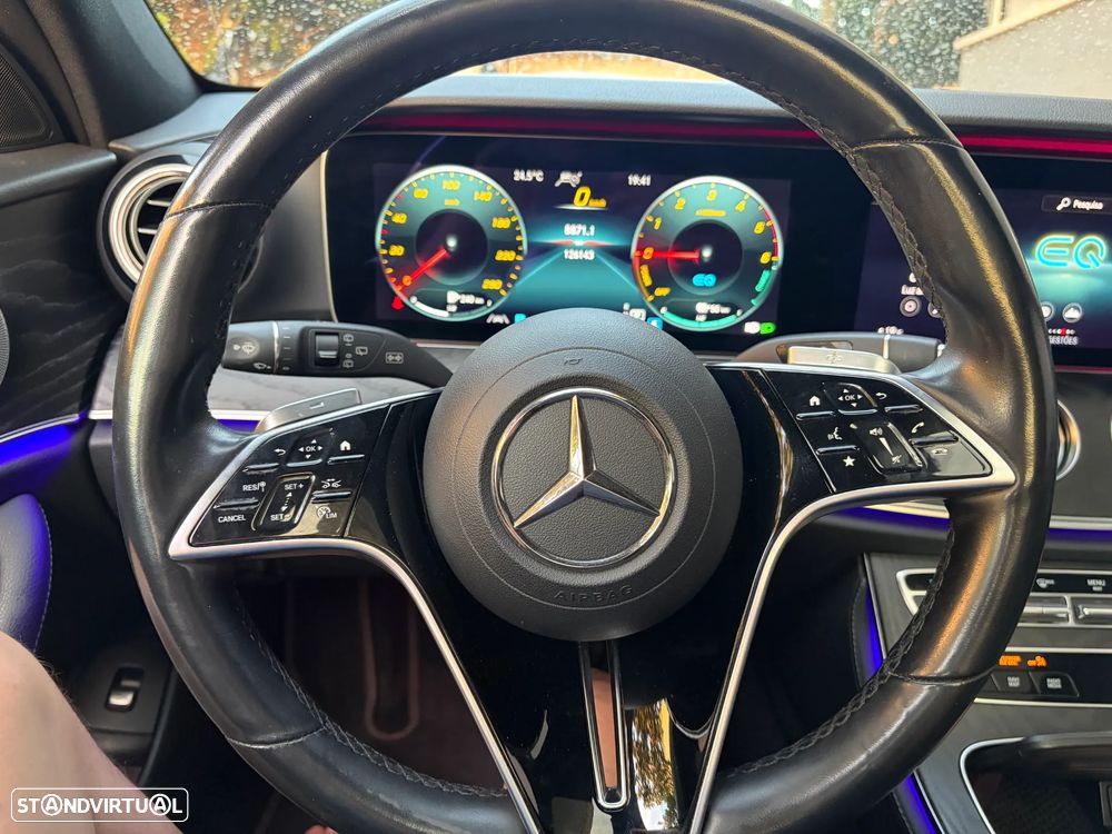 Mercedes-Benz E 300 - 13