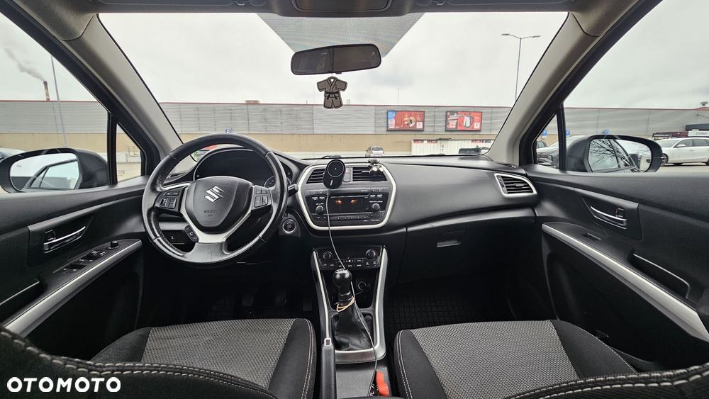 Suzuki SX4 - 5
