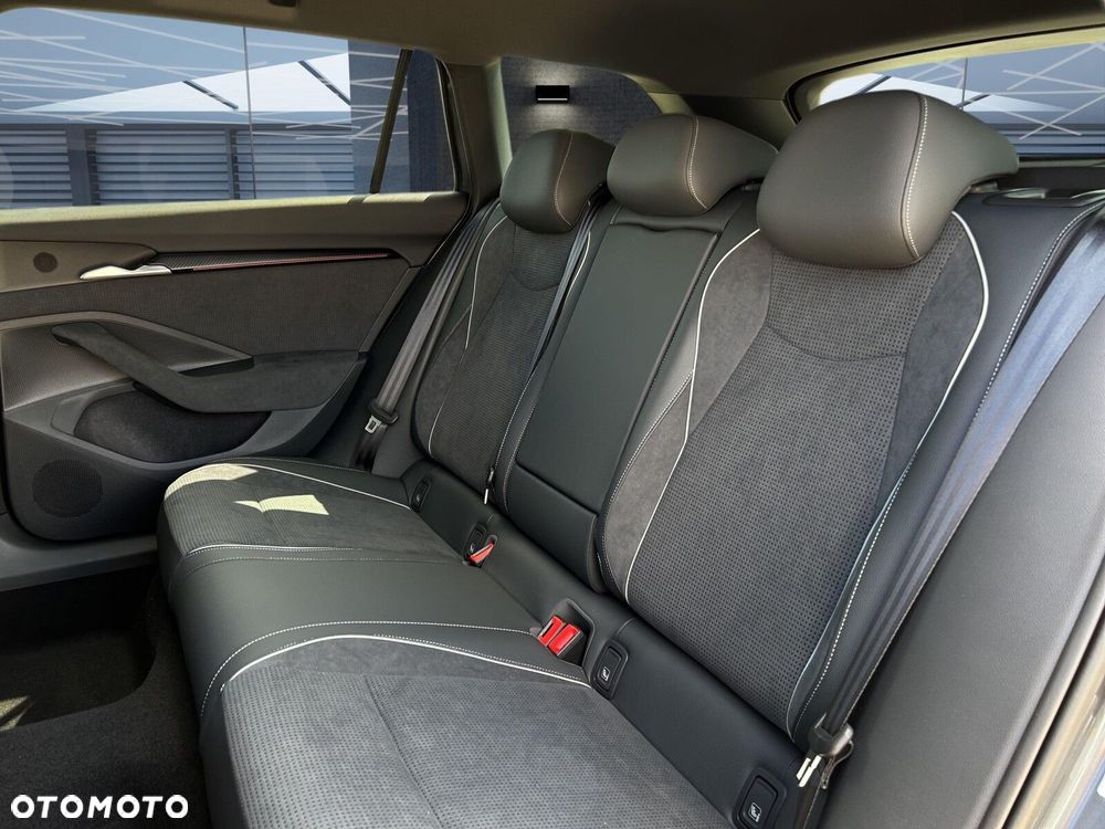 Skoda Superb 2.0 TSI Sportline DSG - 8