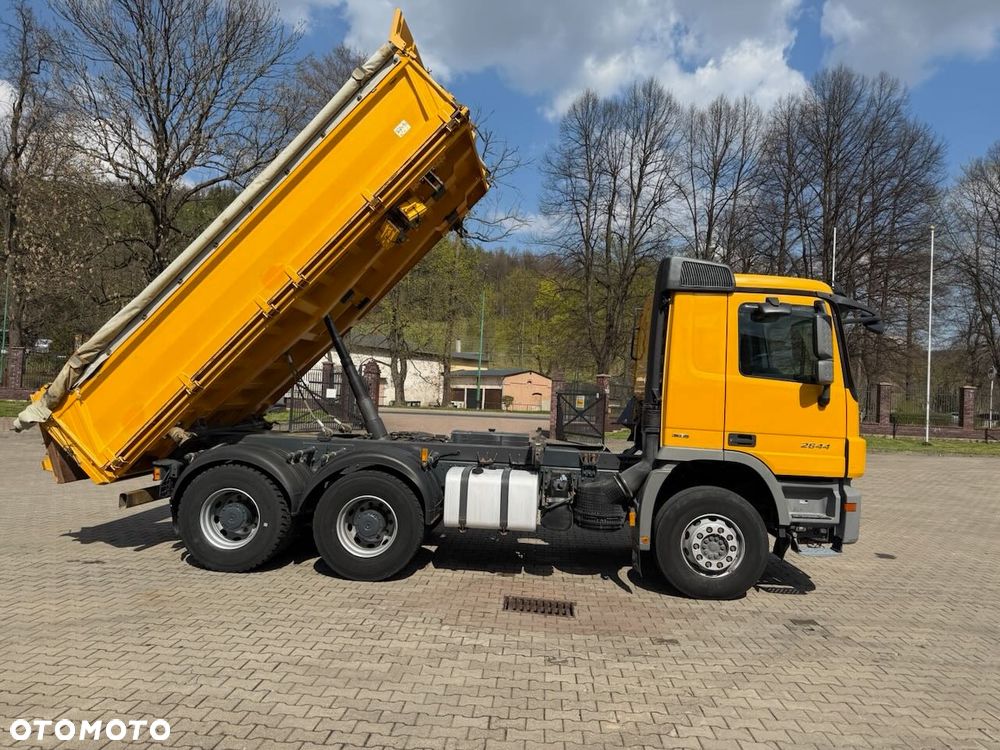 Mercedes-Benz Actros 2644 - 11