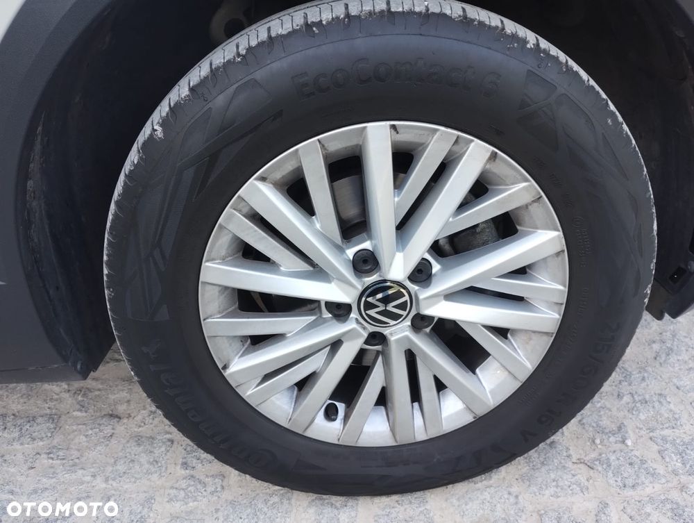 Volkswagen T-Roc 1.5 TSI Life Plus DSG - 6