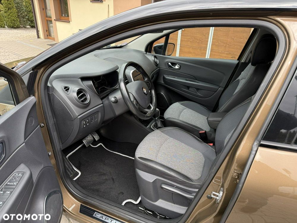 Renault Captur - 19