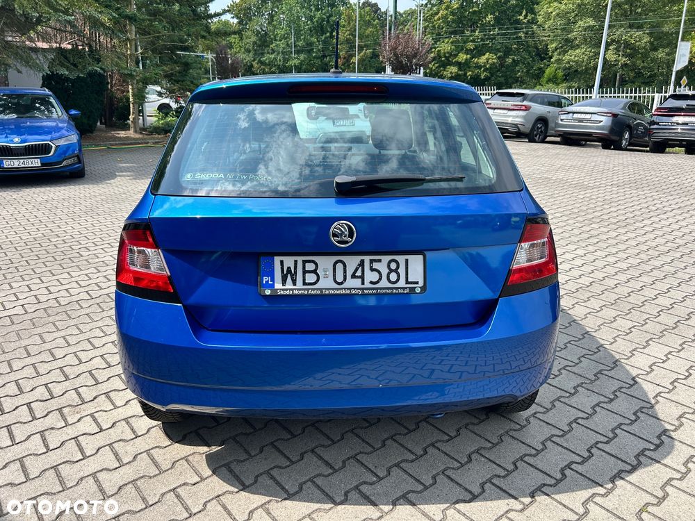 Skoda Fabia 1.2 TSI Active - 4