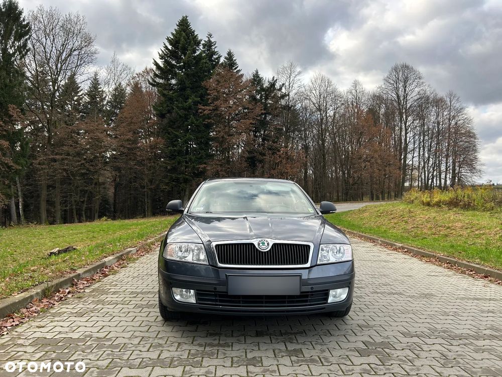 Skoda Octavia 1.6 - 11