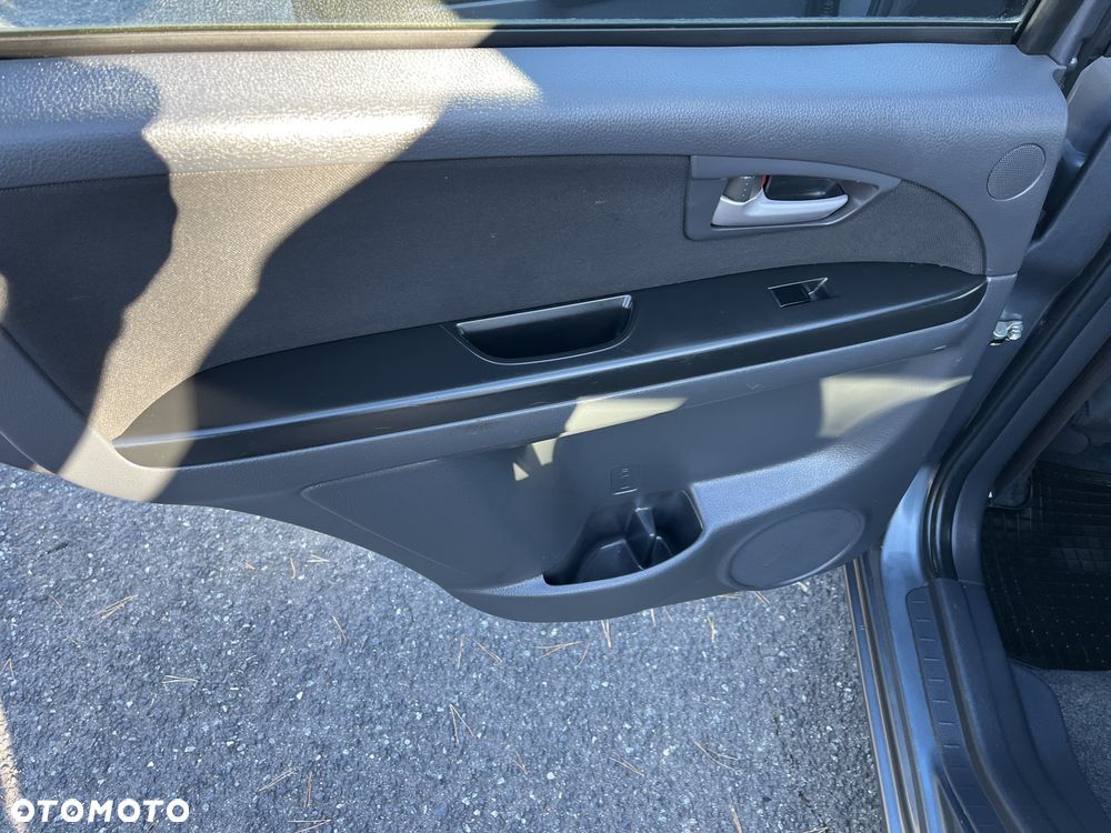 Suzuki SX4 1.6 GLX / Comfort - 19