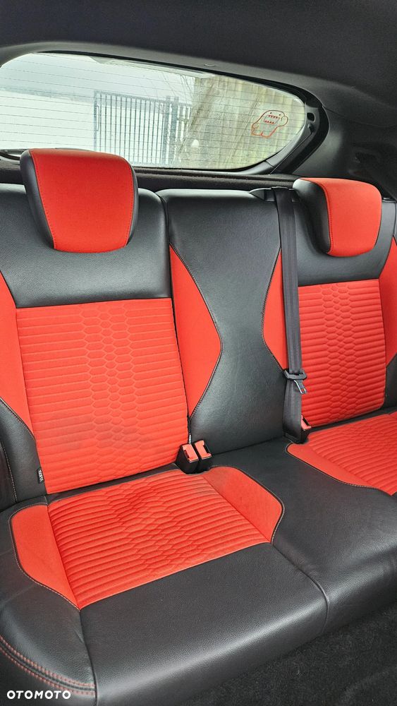 Ford Fiesta 1.6 EcoBoost ST - 16