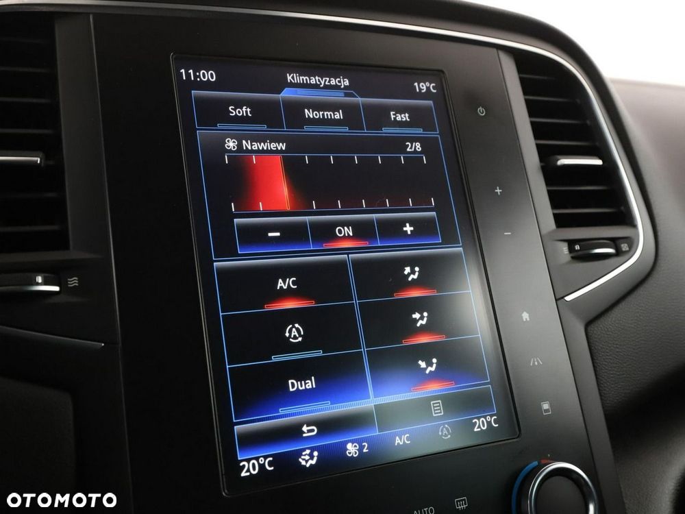 Renault Megane ENERGY TCe 205 EDC GT - 28