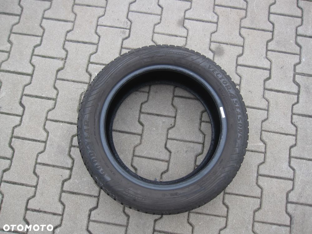 2x opony całoroczne Goodyear Vector 4 Seasons 215/55R17 94v 6,5mm 2szt. - 3