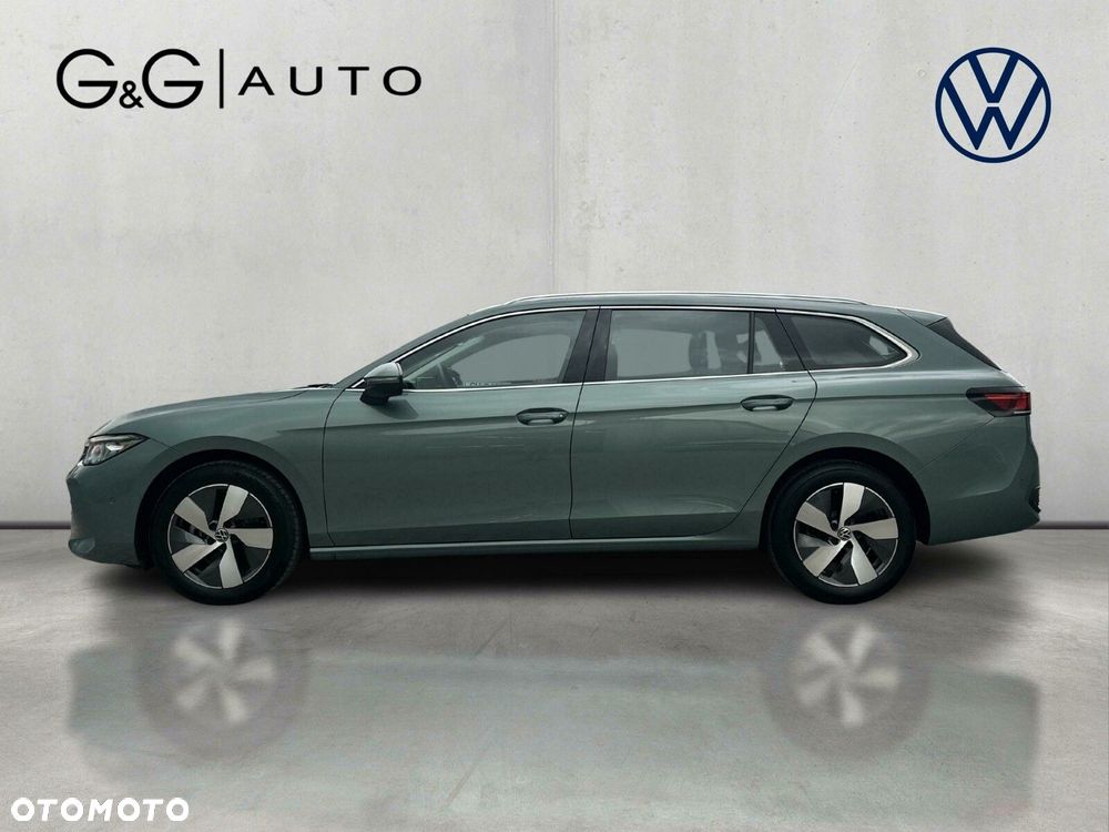 Volkswagen Passat - 13