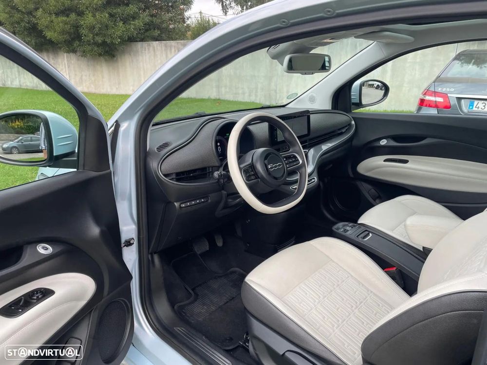 Fiat 500e 3 + 1 La Prima by Bocelli - 11