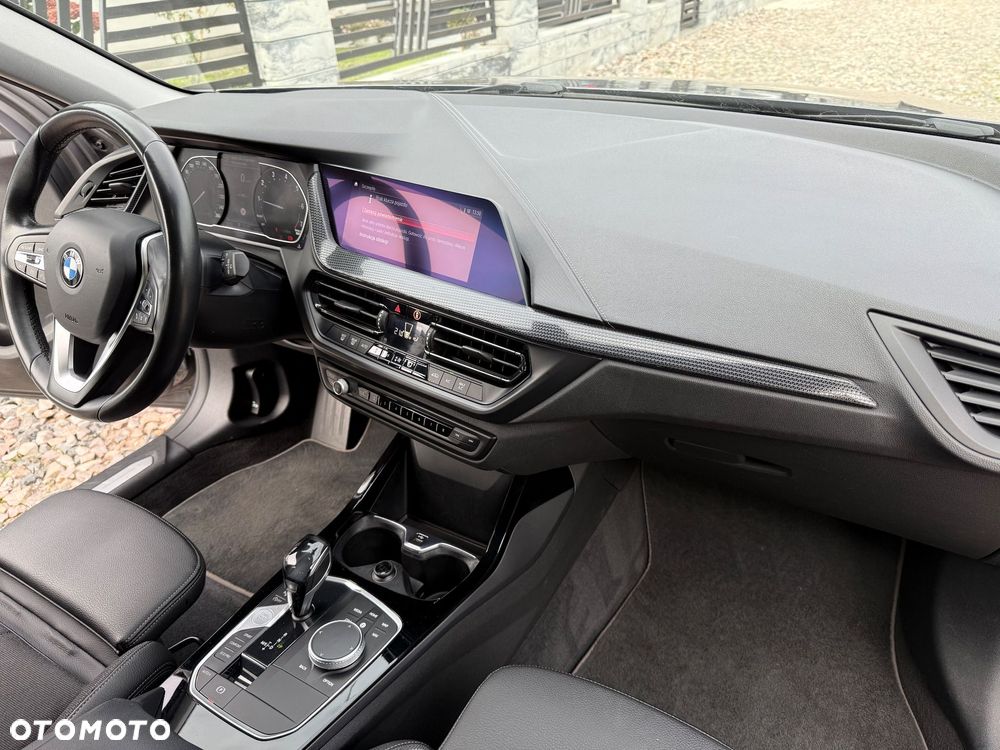 BMW Seria 1 118i GPF M Sport Shadow - 33