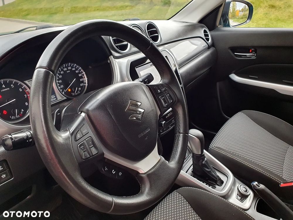 Suzuki Vitara 1.6 (4x4) Allgrip Automatik Comfort+ - 9
