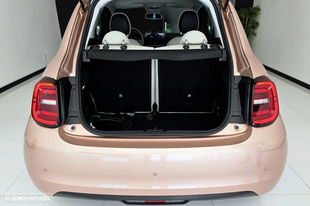 Fiat 500e 42kWh la Prima (by Bocelli) - 11