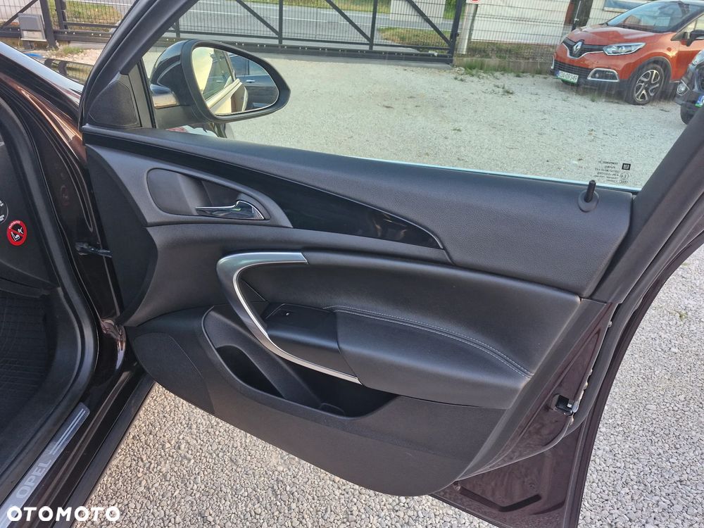 Opel Insignia - 22
