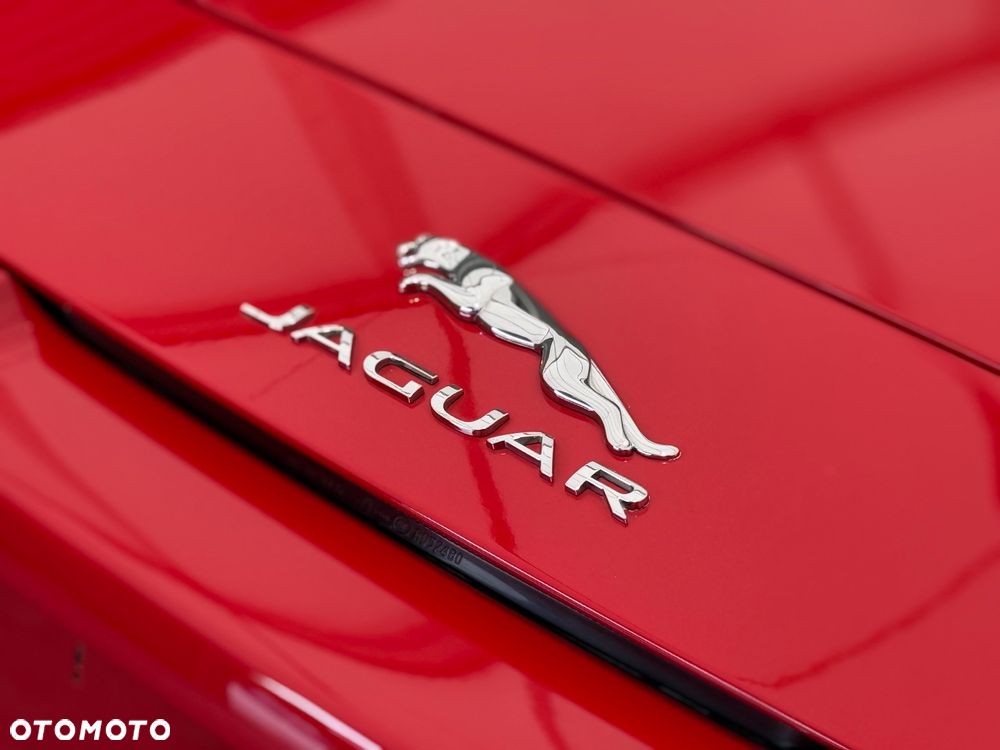 Jaguar F-Type P300 - 16