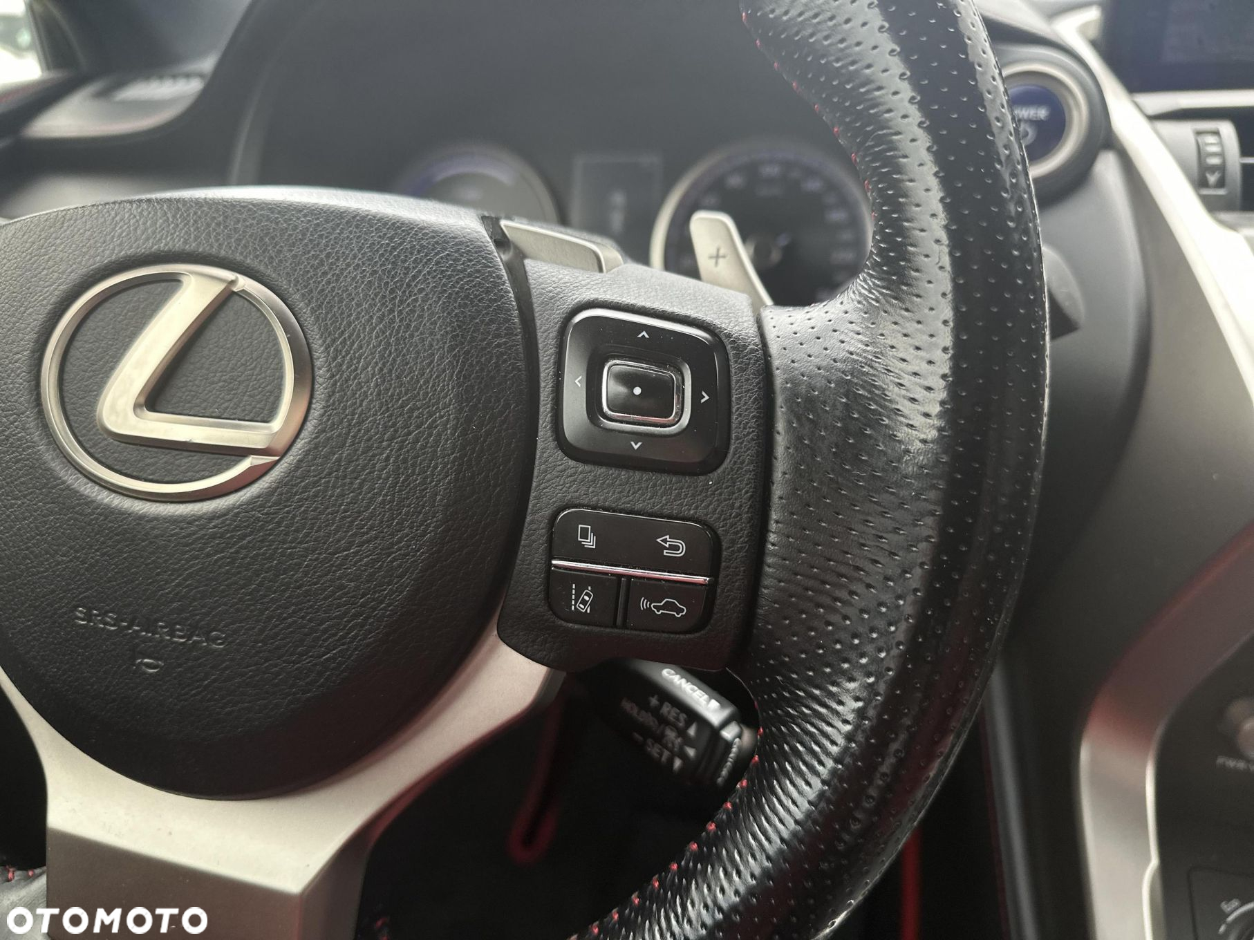 Lexus NX - 14