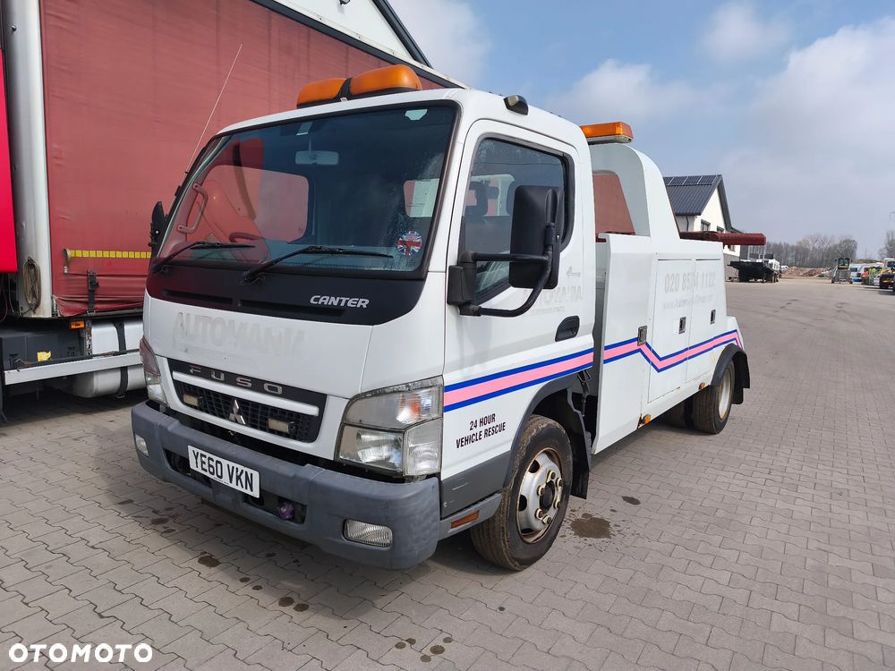 Mitsubishi FUSO - 1