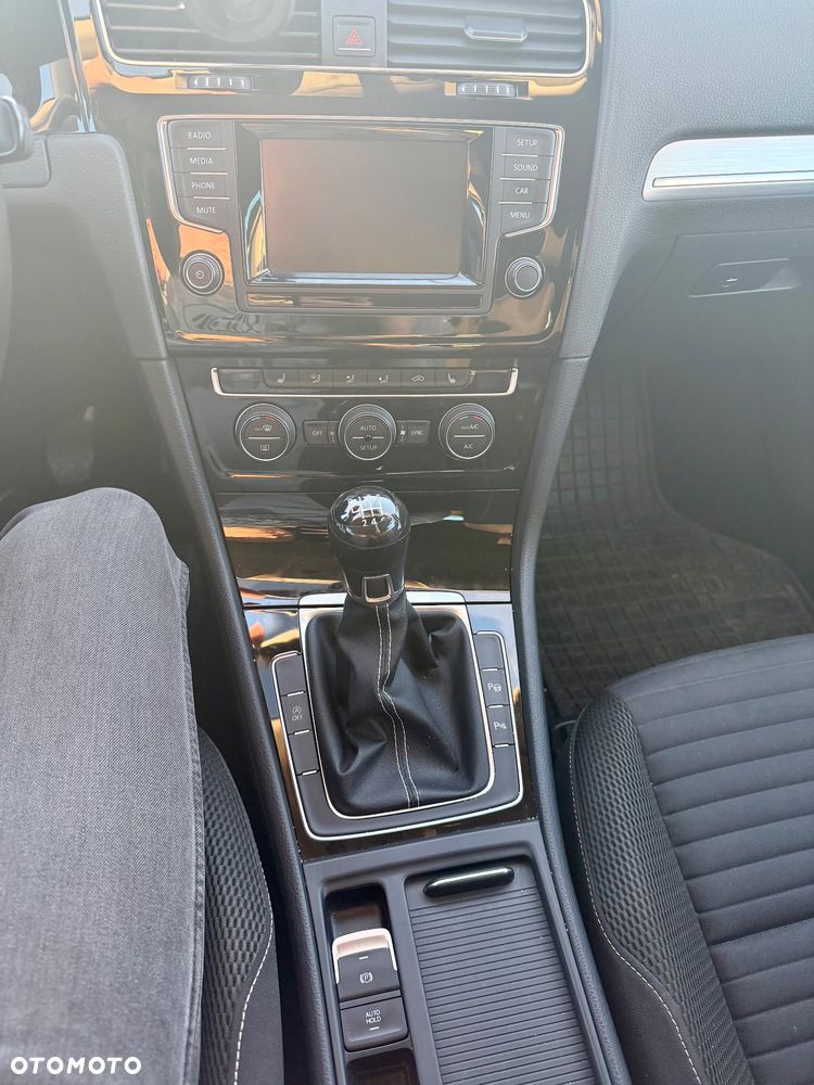 Volkswagen Golf 1.4 TSI BlueMotion Technology Cup - 18