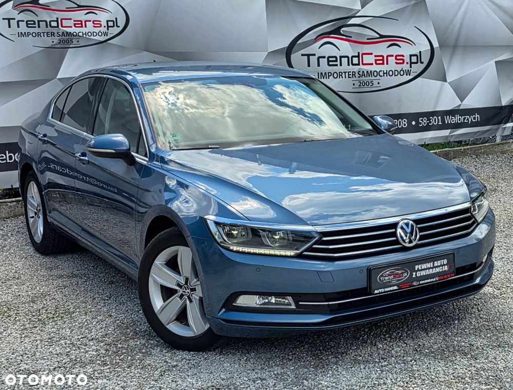 Volkswagen Passat 2.0 TDI (BlueMotion Technology) Highline - 1