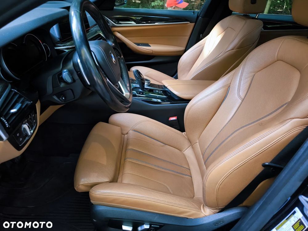 BMW Seria 5 530i Sport Line - 15